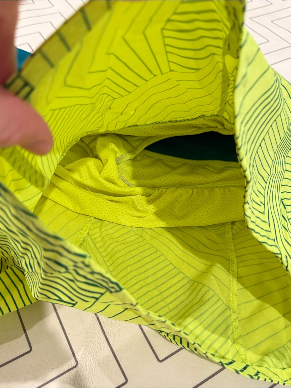 Brooks Neon Pattern Running Shorts - Picture 5 of 10